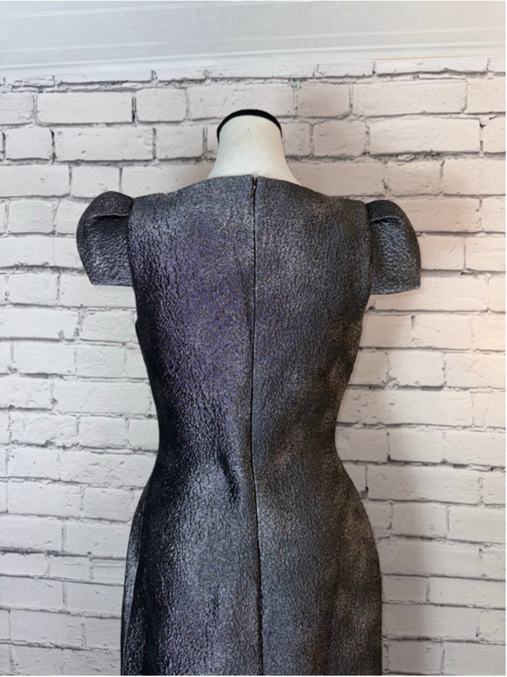 Women's Antonio Berardi Dress Silver Metallic Sheath Modern Size 6 (EU 42) NWT - Picture 9 of 16